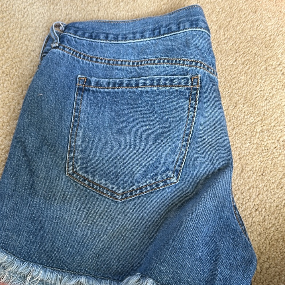 Old navy - Picture 3 of 4